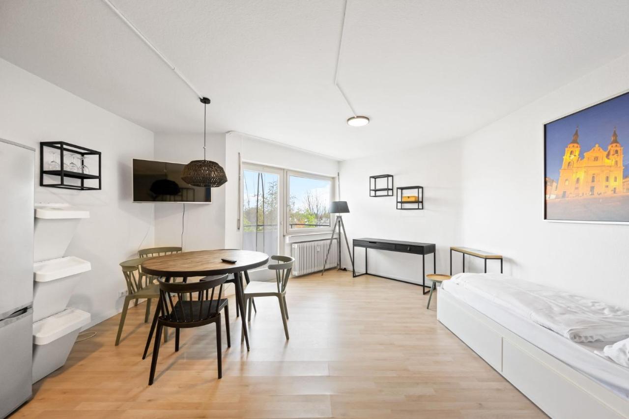 Sali Homes - Fewo Bluehendes Barock Ludwigsburg Eksteriør billede